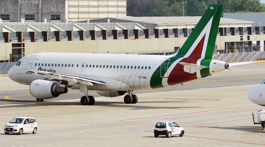 Foto (c) Anna Zvereva Alitalia A319 op Linate
