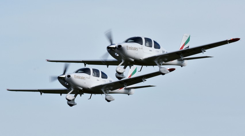Foto (c) Emirates Emirates Cirrus SR22