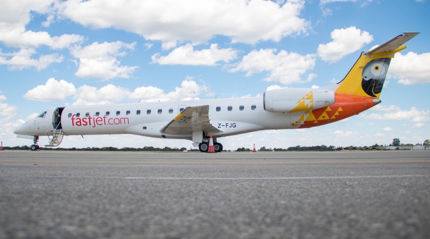 Foto (c) Fastjet Fastjet Embraer 145