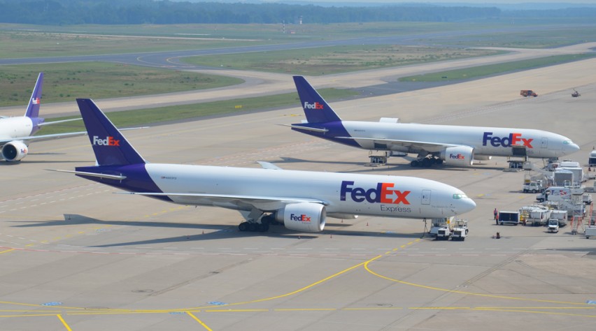 FedEx Boeing 777