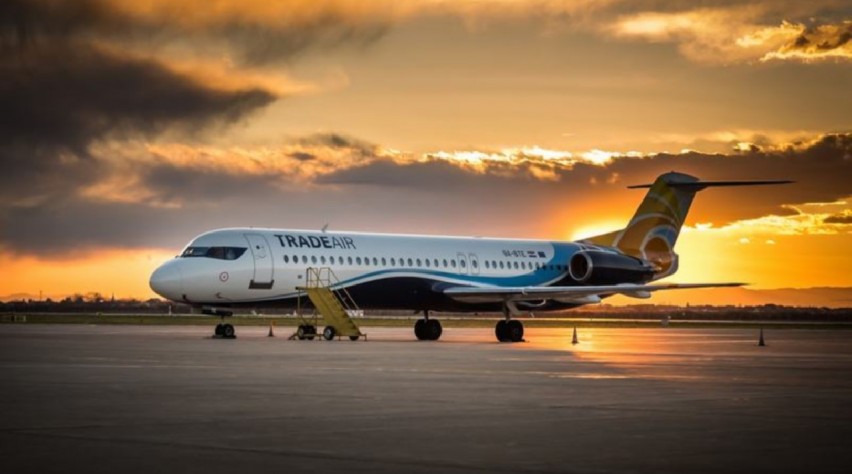 Foto (c)Trade Air Fokker 100 Trade Air