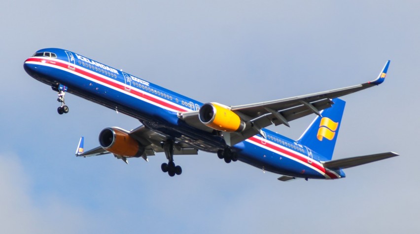 Foto (c) Mark Harkin Icelandair 757-300