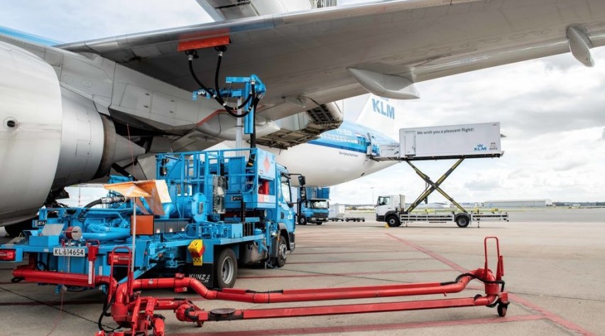 KLM-brandstof-tanken(c)KLM-1200 KLM-brandstof-tanken(c)KLM-1200