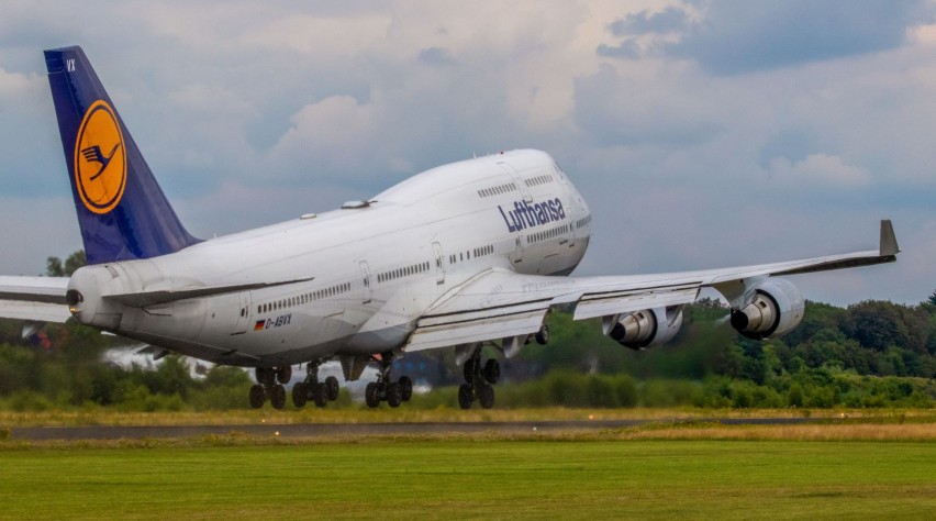 Foto (c) Niek van der Zande Lufthansa 747 Twente