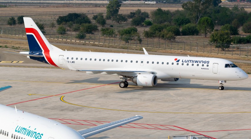 Foto (c) Foggia Gino Lisa Airport Lumiwings Embraer