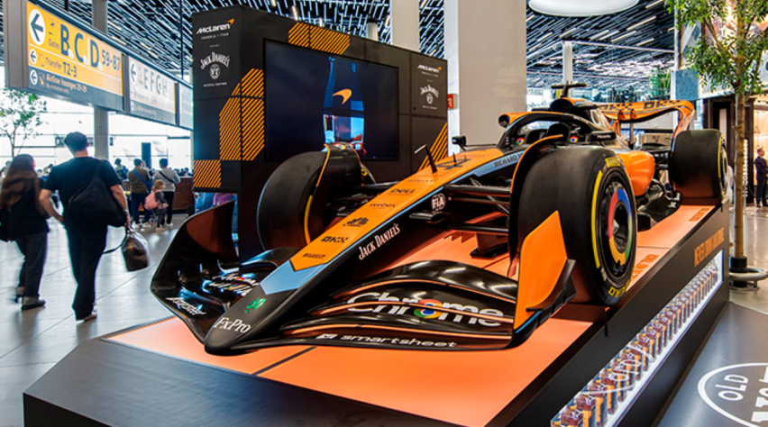 Foto (c) Schiphol Mclaren op Schiphol