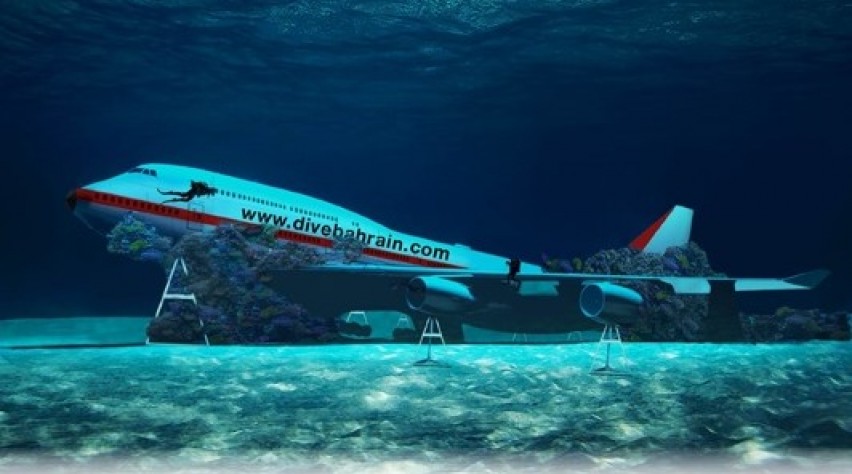 Boeing 747 onderwater Bahrein