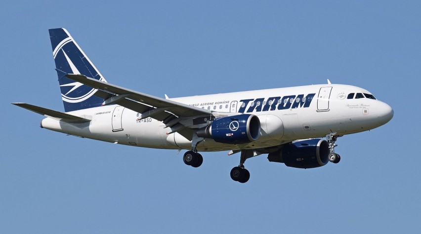Foto (c) Adrian Pingstone/Wikimedia TAROM A318