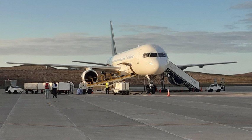 Foto (c) St. Helena Airport Boeing 757 Titan Airways