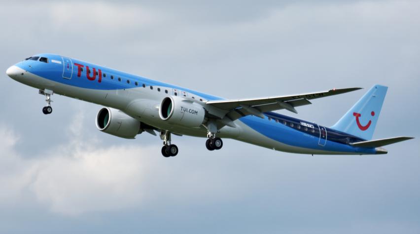 Foto (c) Bart Lekeu TUI fly Embraer E195-E2