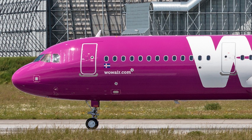 WOW Air Airbus A321