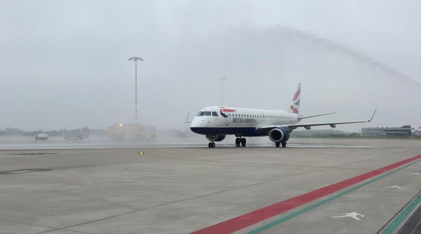 Foto (c) RTHA Rotterdam Airport watersaluut