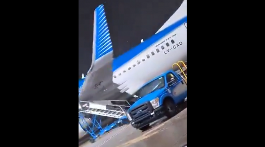 Aerolineas Argentinas 737 wind incident