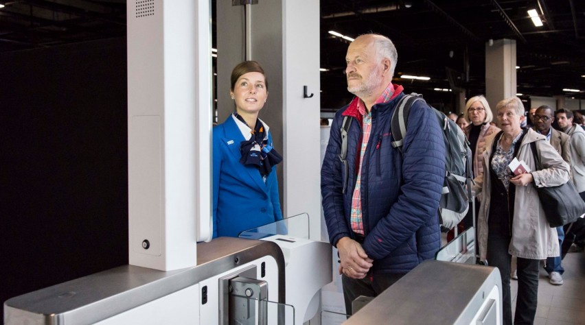Foto (c) Schiphol Grenscontrole Schiphol