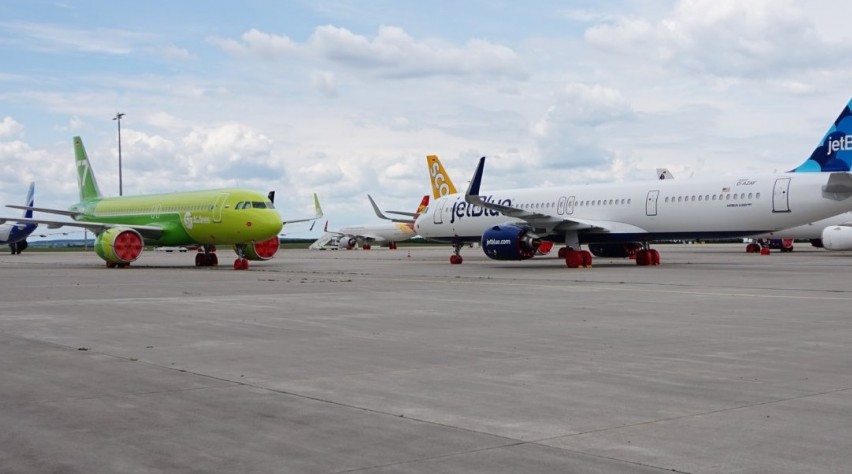 Foto (c) Airport Erfurt Weimar Ongeleverde Airbussen