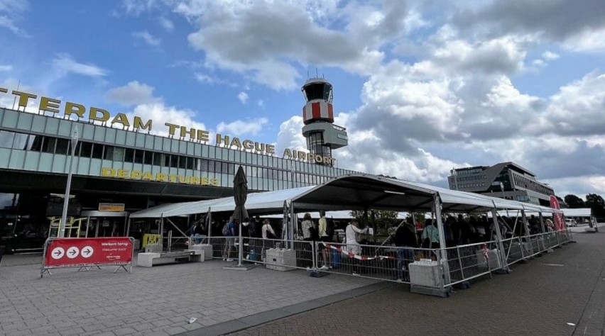 Tenten Rotterdam Airport