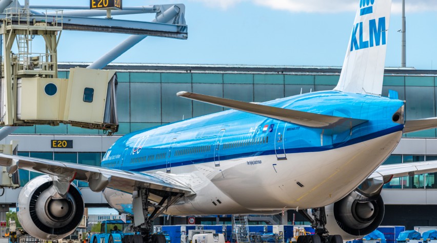 KLM 777