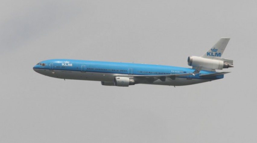 KLM MD-11 Fly-By