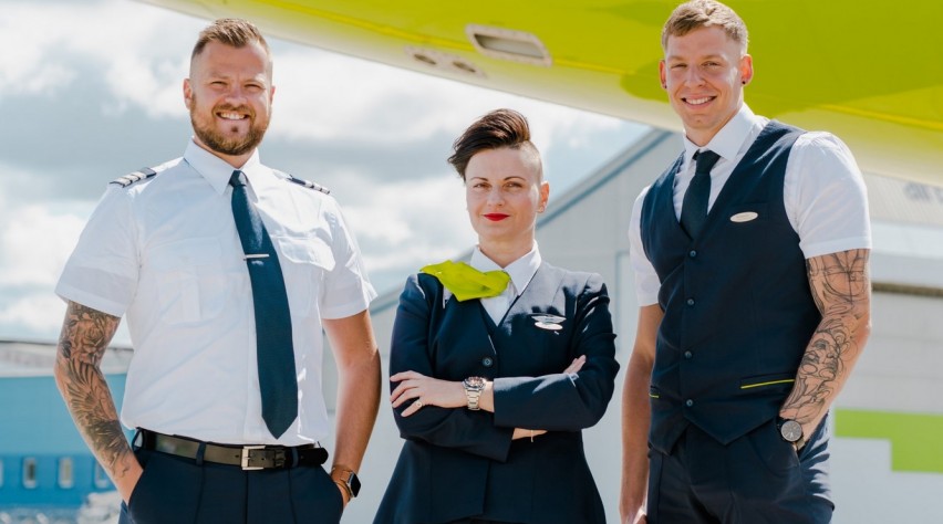 AirBaltic Crew