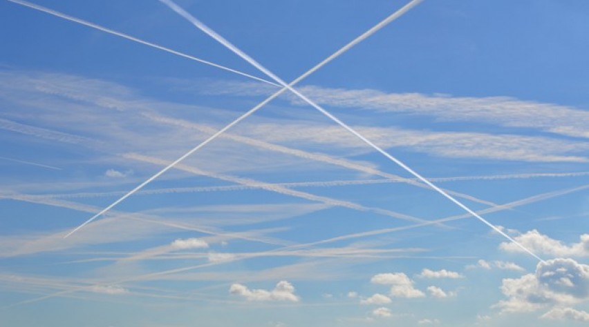 vliegtuigstrepen, contrails