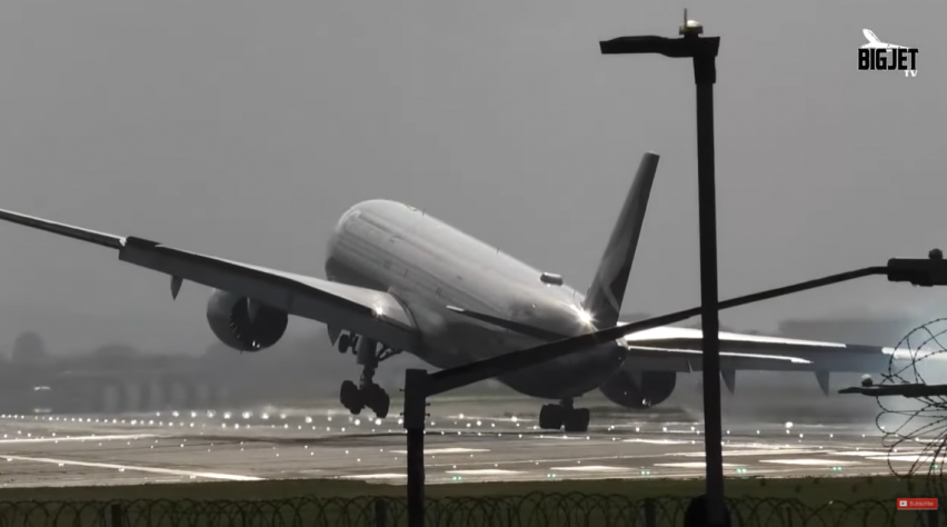 Foto (c) BigJet TV/YouTube Harde landing Cathay