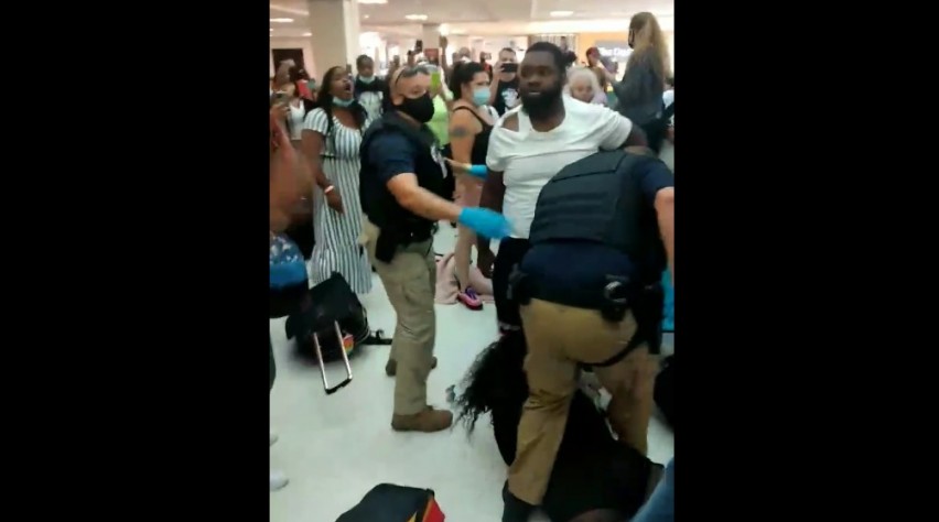 Foto (c) Jorge Luis/Facebook Vechtpartij Puerto Rico