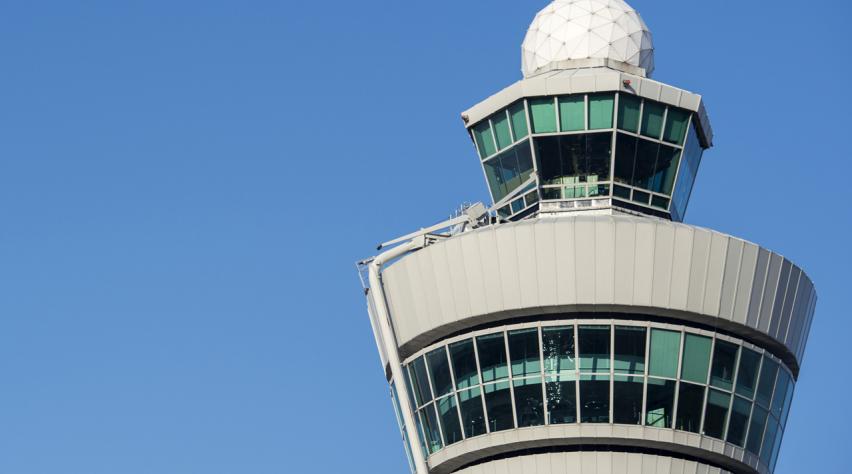 Foto (c) Reismedia Schiphol LVNL toren