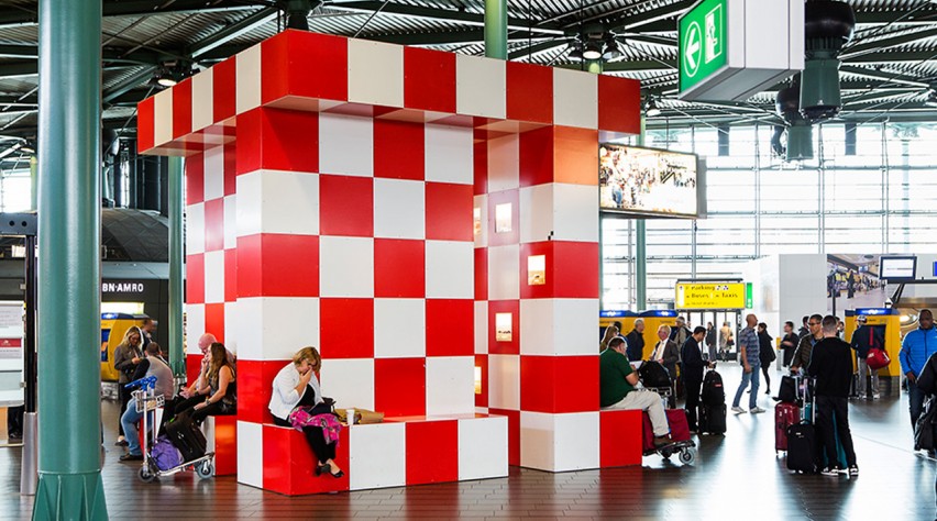 Bekende meeting point Schiphol verdwenen | Luchtvaartnieuws