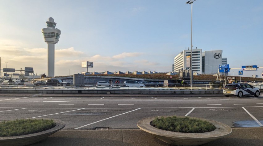 Foto (c) Reismedia Toren Schiphol Vertrekhal