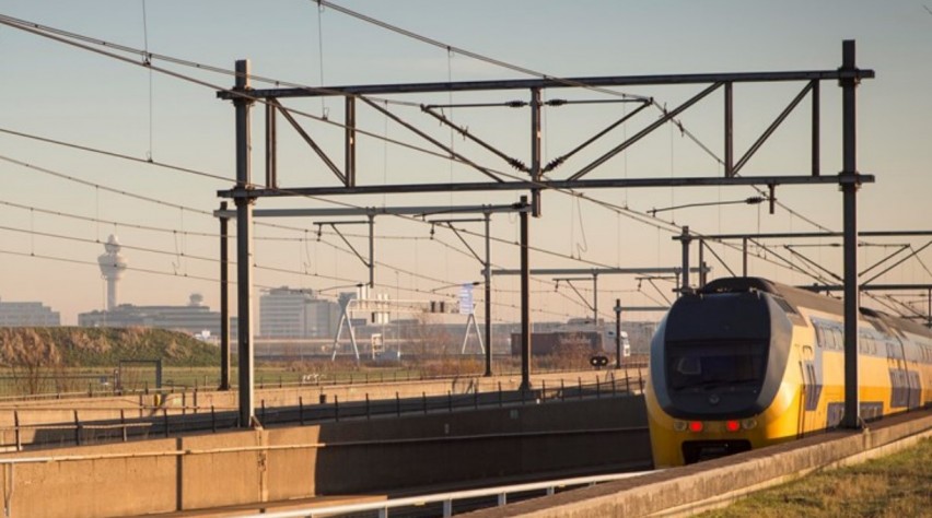 Trein Schiphol NS Dubbeldekker VIRM