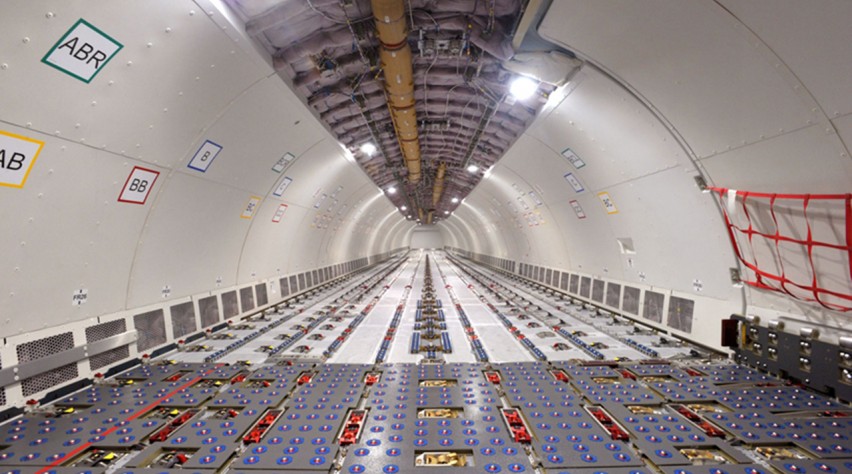 Airbus A330-200F cabine