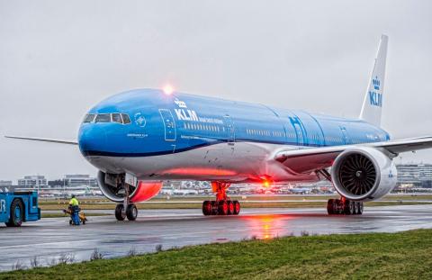 KLM-Boeing-777(c)KLM-1200