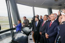 Start Triple Independent Runway Operations