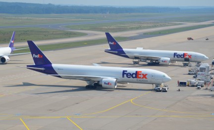 FedEx Boeing 777