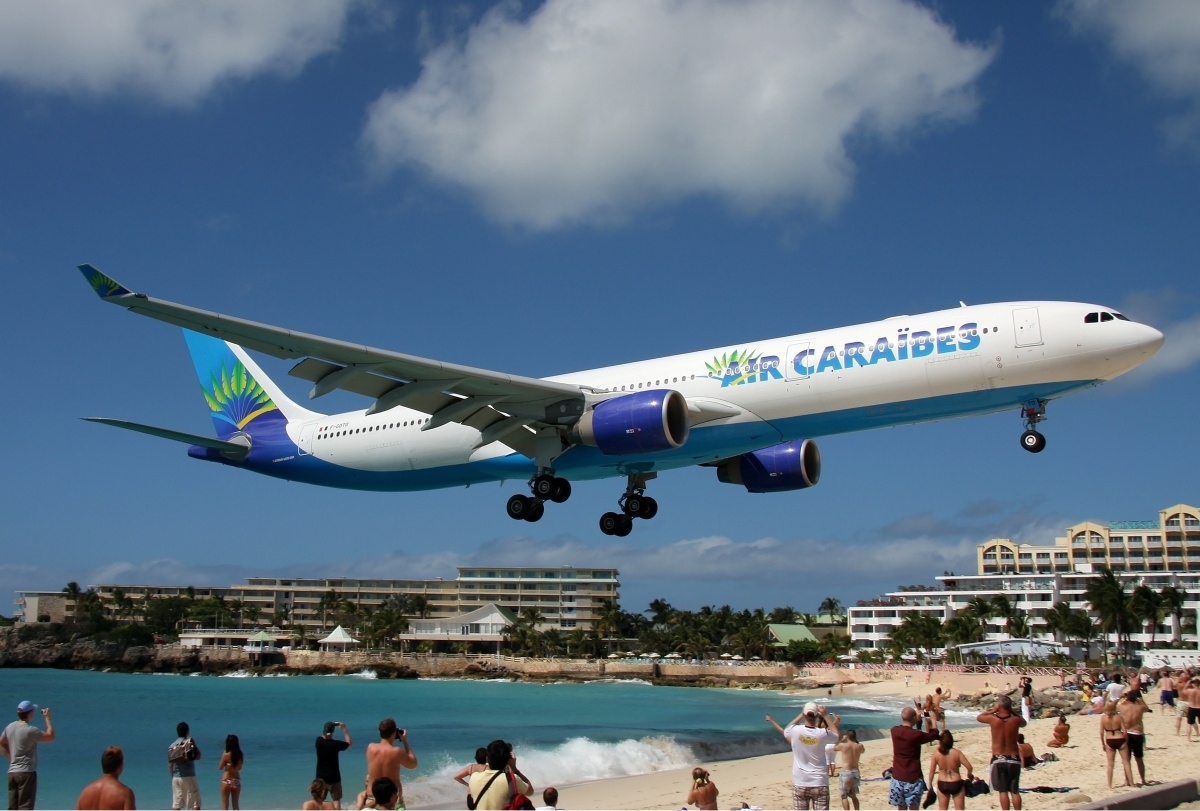 Air Caraibes A330 Sint-Maarten