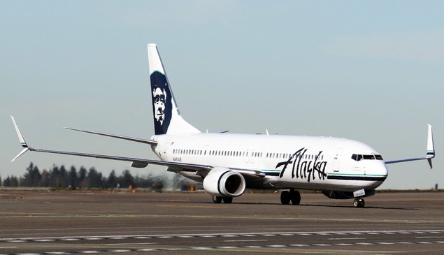 alaska airlines, boeing, 737-900er