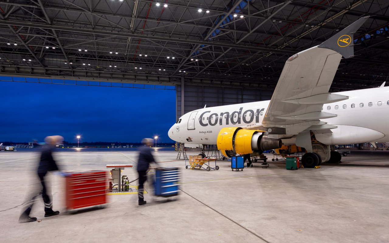 Vorabend Check In Düsseldorf Condor www.luchtvaartnieuws.nl