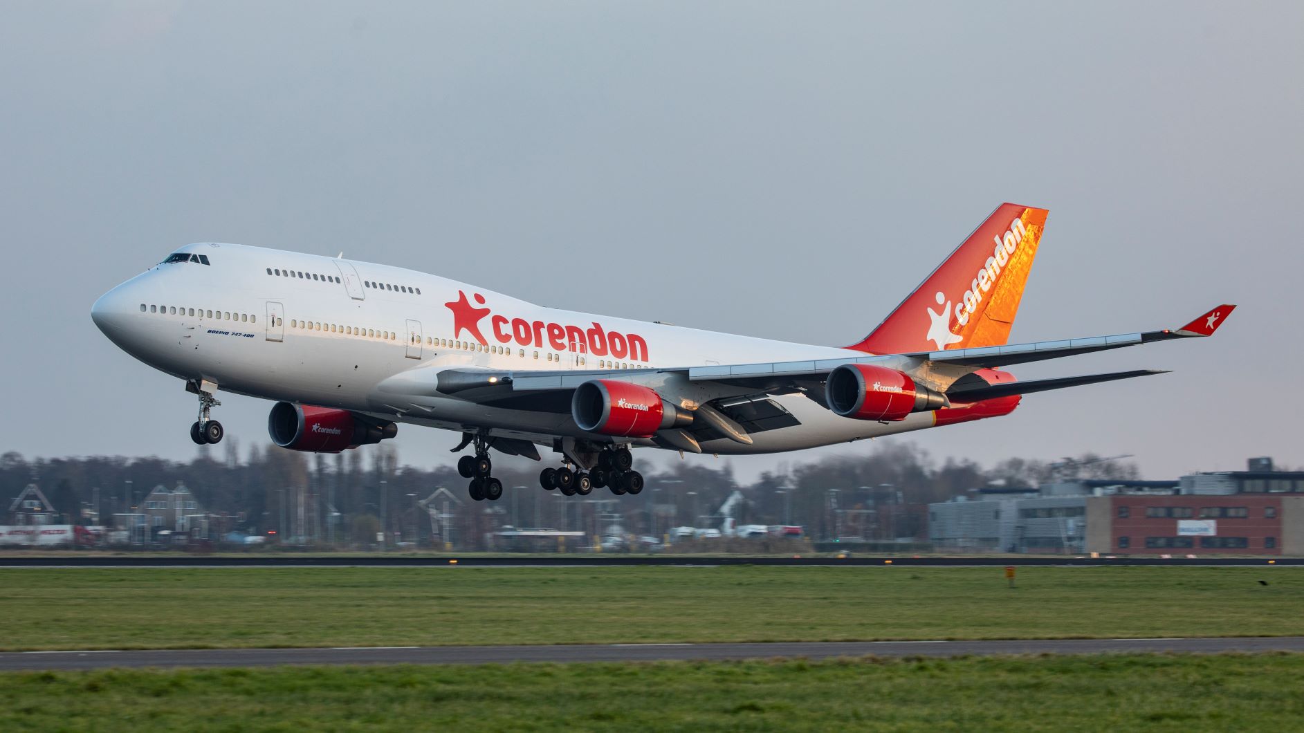 Corendon Boeing 747 op Schiphol