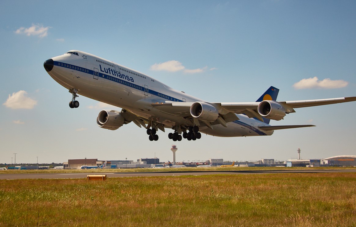 Lufthansa 747-8