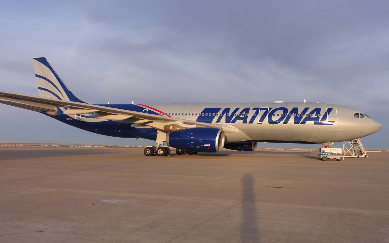Nederlands elftal met gecharterde Airbus A330 terug naar Schiphol