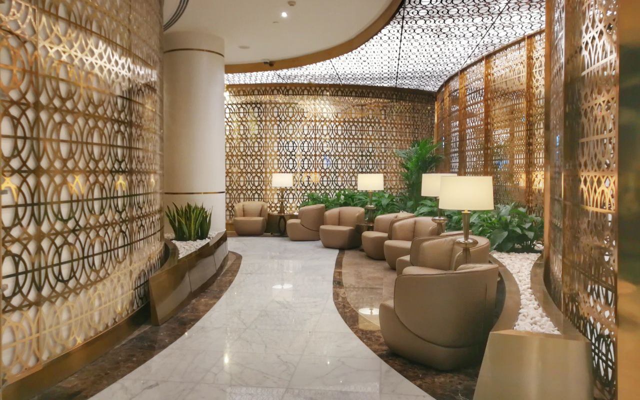 Oman Air lounge