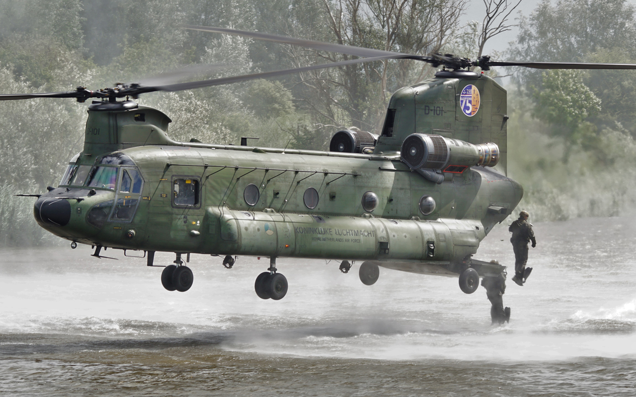 Chinook helocasting