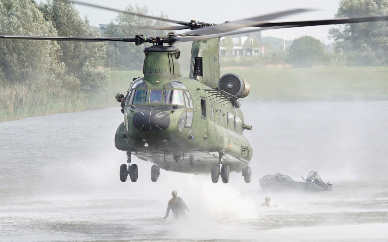 Chinook helocasting