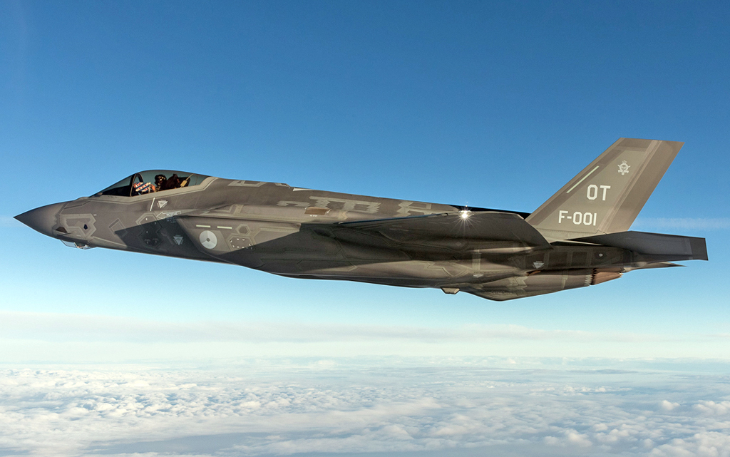 joint strike fighter The joint strike fighter (jsf) is a multi-role fighter optimized for the air-to-ground role, designed to affordably meet the needs of the air force, navy, marine corps and allies, with improved survivability, precision engagement capability, the mobility necessary for future joint operations and the reduced life cycle costs associated with. joint strike fighter The joint strike fighter (jsf) is a multi-role fighter optimized for the air-to-ground role, designed to affordably meet the needs of the air force, navy, marine corps and allies, with improved survivability, precision engagement capability, the mobility necessary for future joint operations and the reduced life cycle costs associated with.