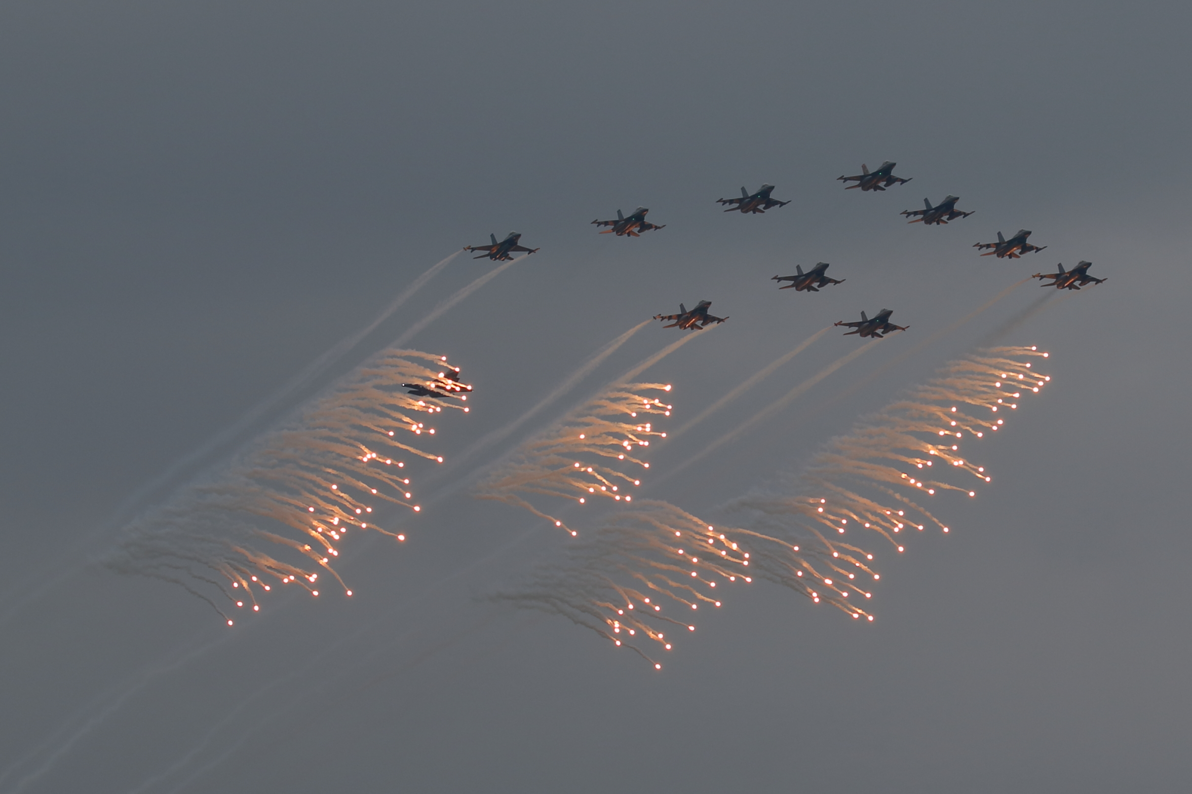 Veel belangstelling voor Luchtmachtdagen in Volkel Luchtvaartnieuws