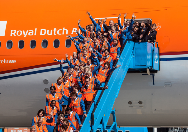 Foto (c) Reismedia orange pride, rio, boeing 777-300