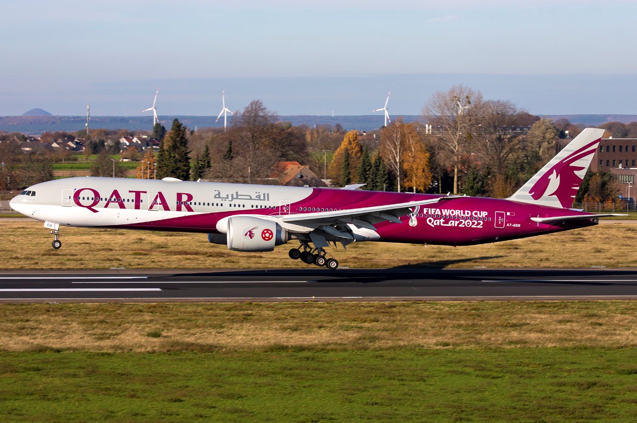 Qatar Airways Boeing 777 WK Maastricht