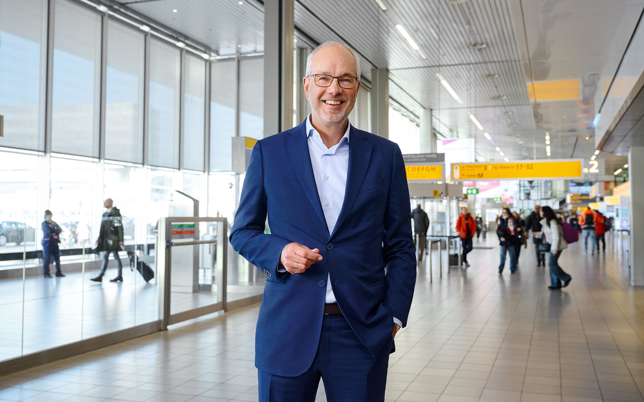 Schiphol-topman: luchthaven in zee economisch niet haalbaar