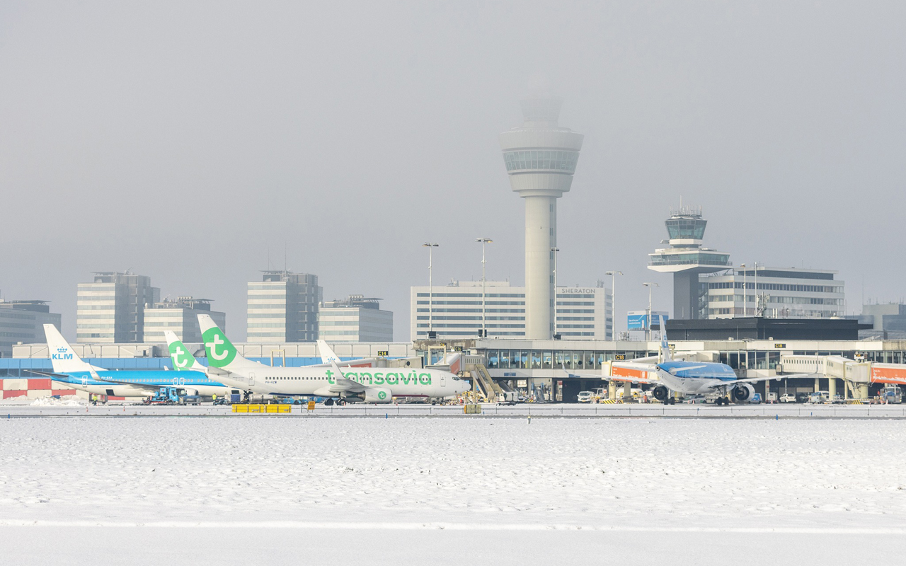 Meer dan duizend mensen hebben geslapen op Schiphol