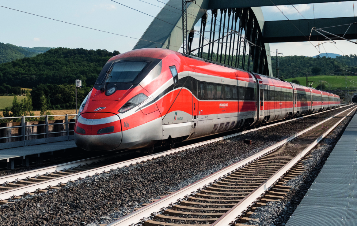 Interruzioni alla circolazione ferroviaria e aerea in Italia durante l’estate